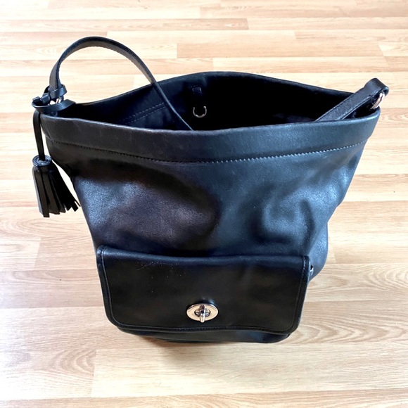 ✨Coach Black Leather Bucket Bag - Picture 1 of 2